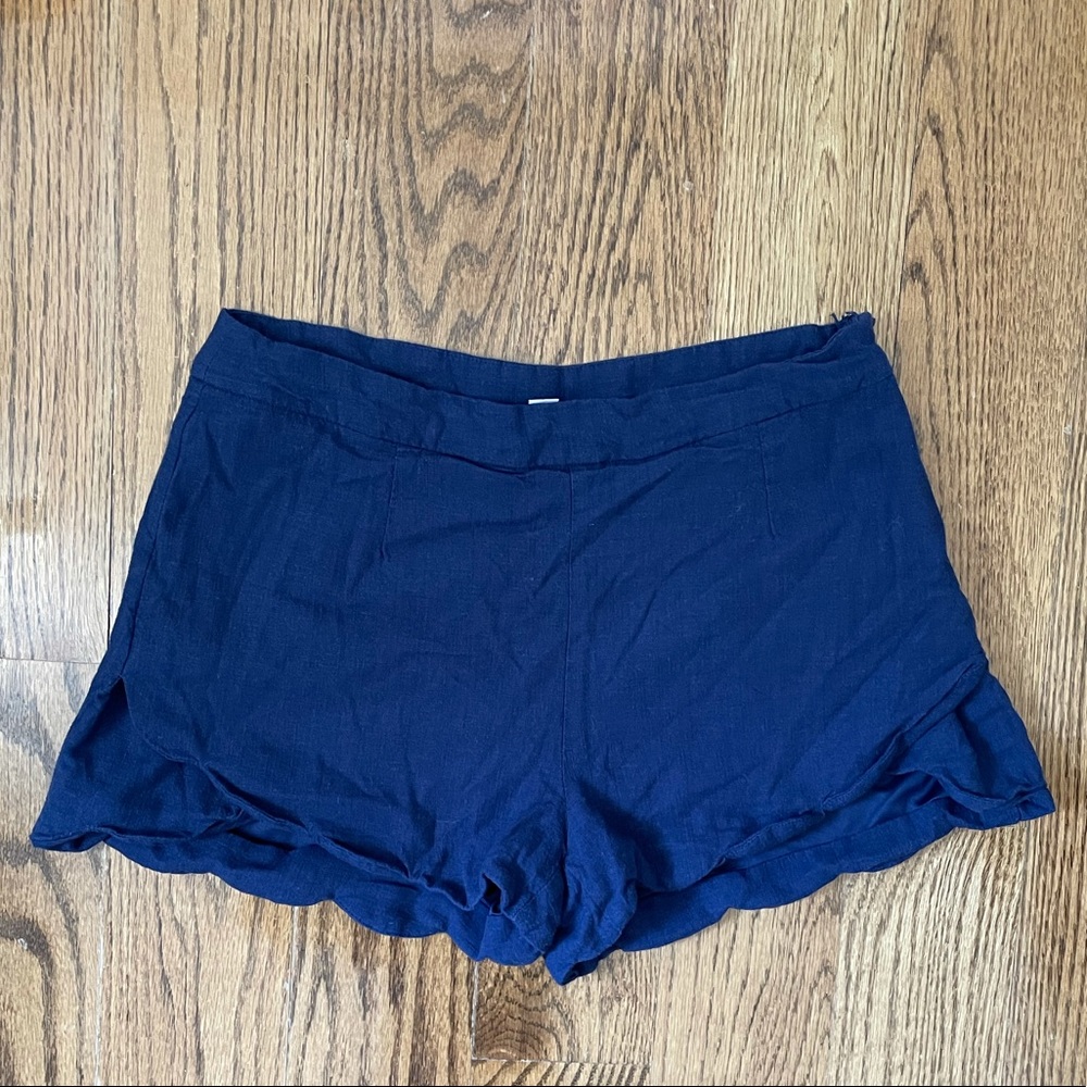 Navy scalloped shorts